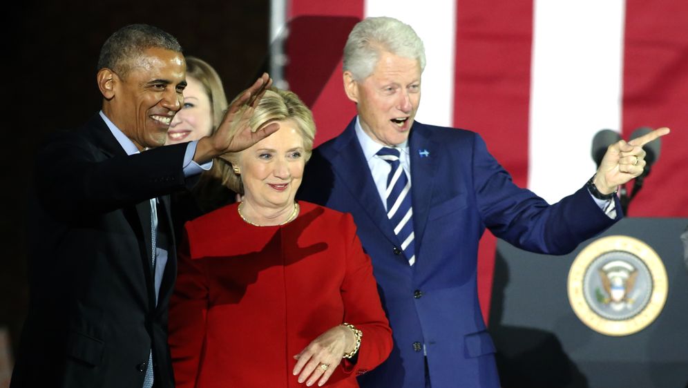 Barack Obama, Hillary i Bill Clinton (Foto: AFP)