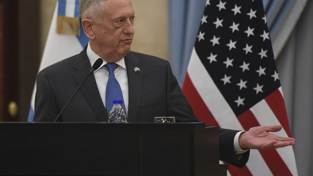 Američki ministar obrane Jim Mattis (Foto: AFP)