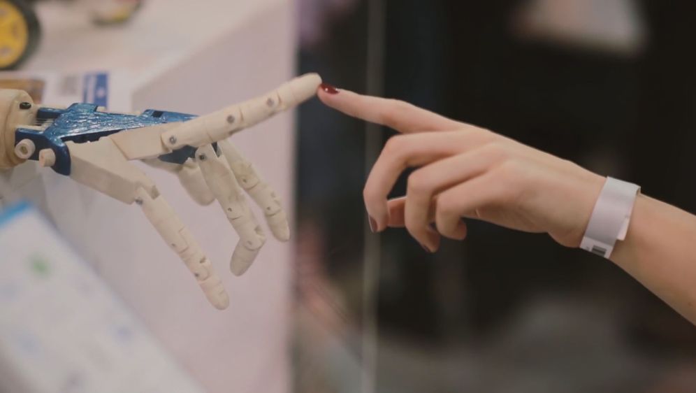 Umjetna inteligencija (Foto: Informer)