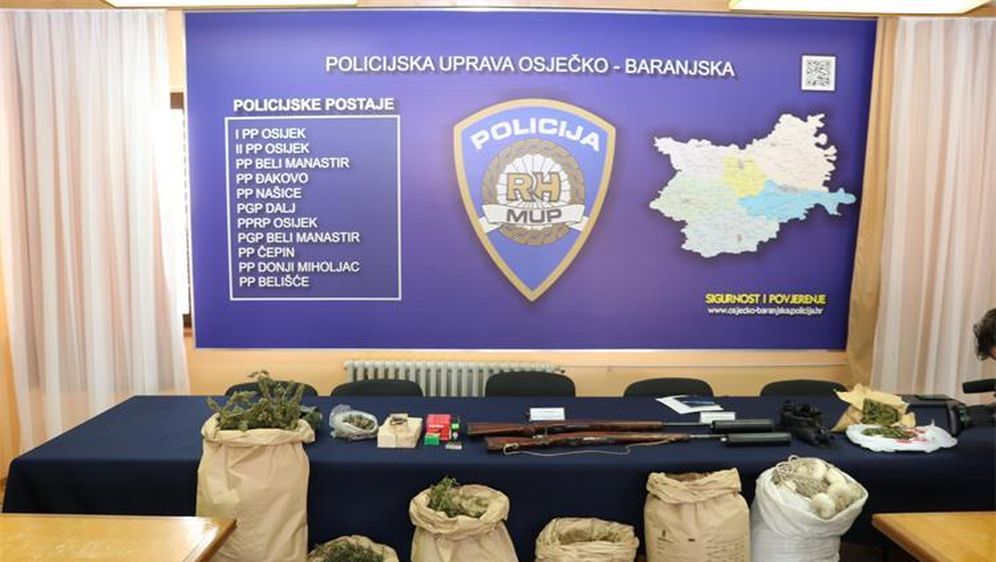 Zapljena osječke policije (Foto: PU Osječko-baranjska) - 19