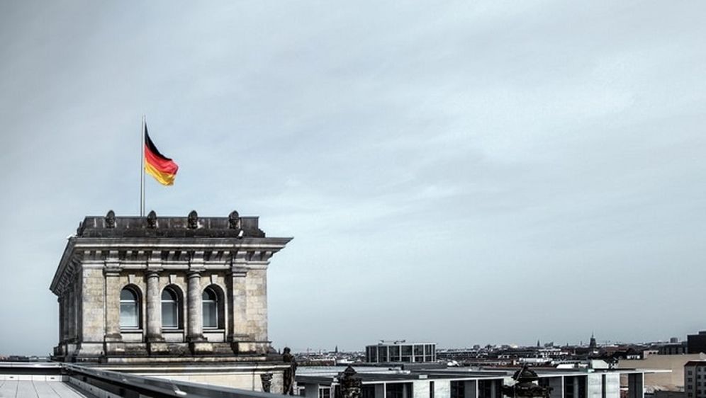 Želiš upoznati njemački parlamentarni sustav i steći praktična iskustva? Prijavi se za Međunarodnu parlamentarnu stipendiju!