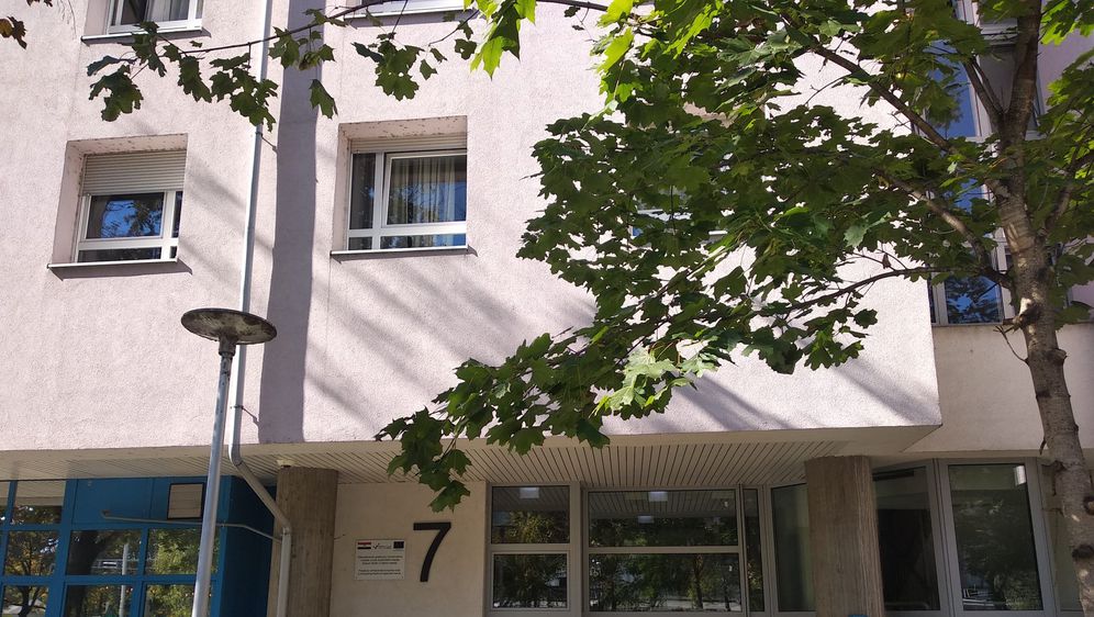 Sedmi paviljon studentskog doma Cvjetno naselje u Zagrebu.