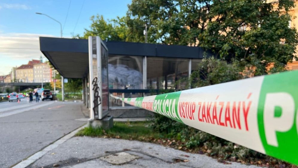 Strašna nesreća dogodila se prošle nedjelje na autobusnom stajalištu u Bratislavi.