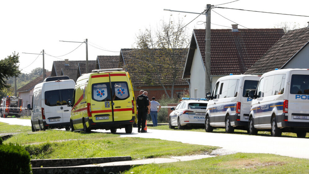 Muškarac se zatvorio u kuću - 6