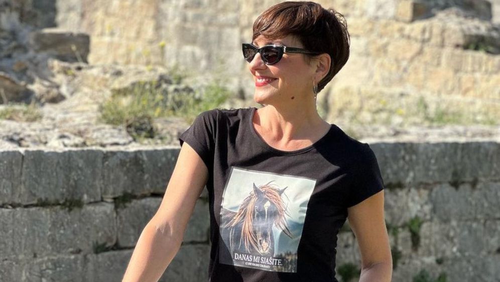 Irena Pecotić pokazala je novo modno izdanje u majici s duhovitim natpisom brenda Majice by NataK