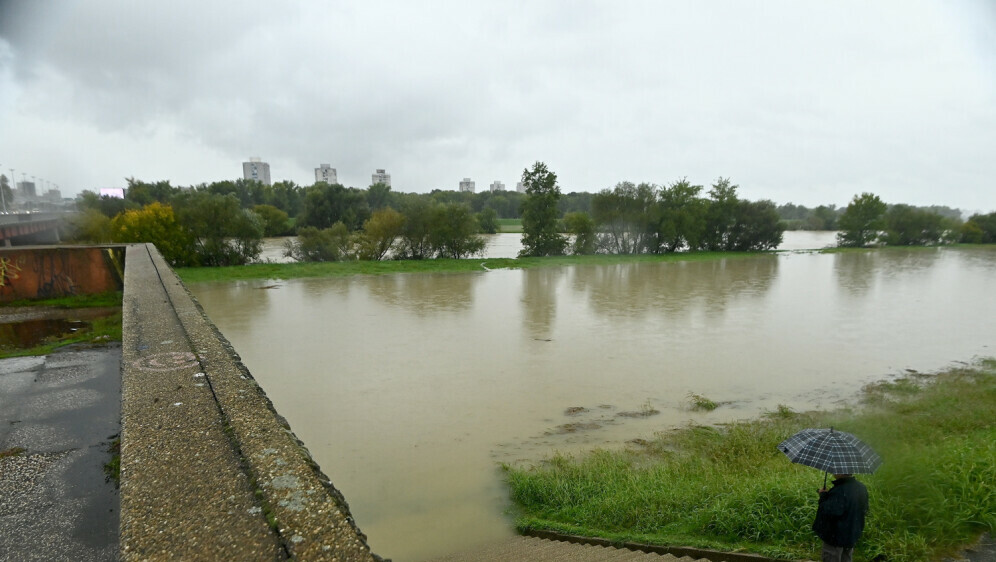 Sava u Zagrebu izlila se iz korita - 4