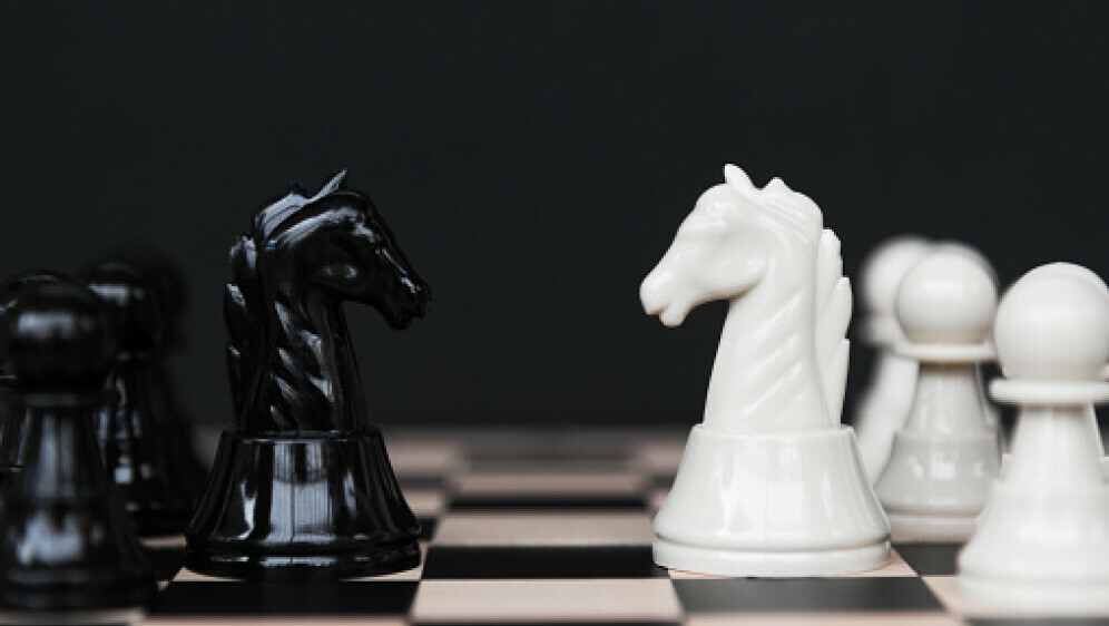 Kako se piše: suprostaviti ili suprotstaviti