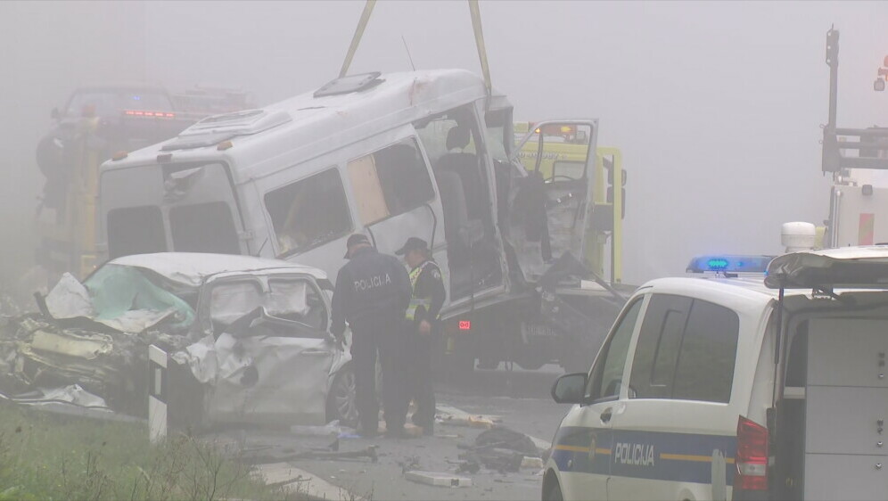 Nesreća na A6, dvoje poginulih