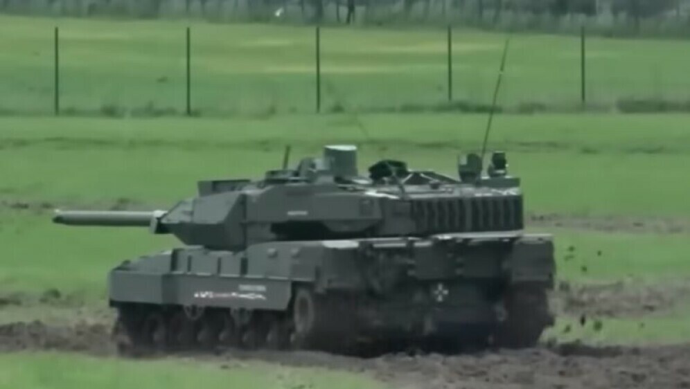 Tenk Leopard 2A8