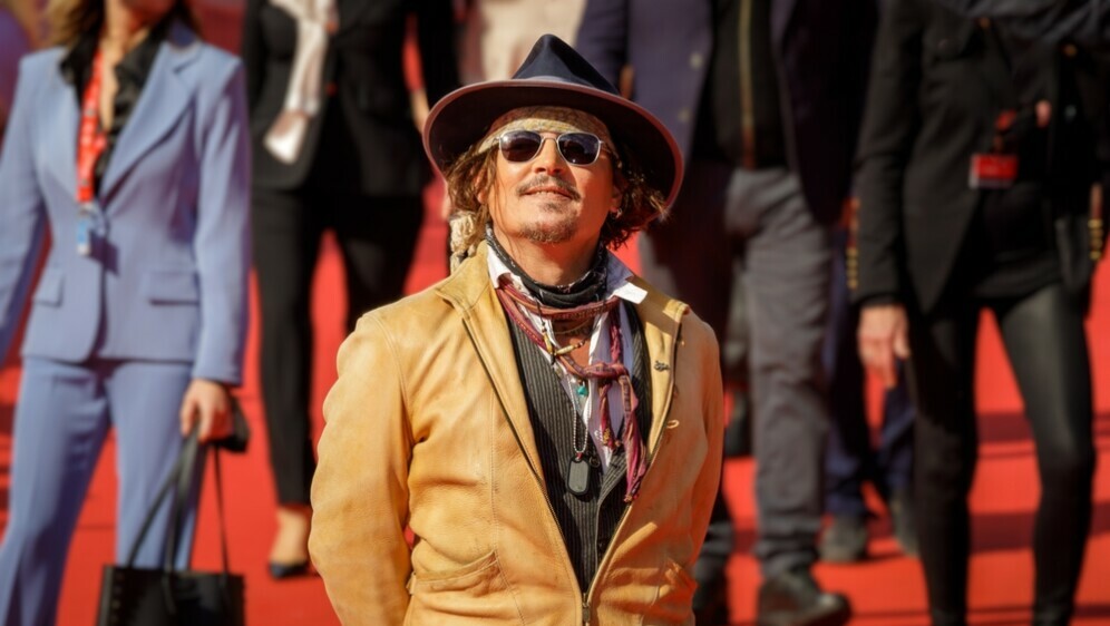 Glumac Johnny Depp na crvenim tepihu