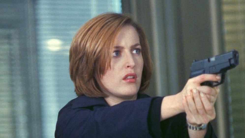 Gillian Anderson - 4