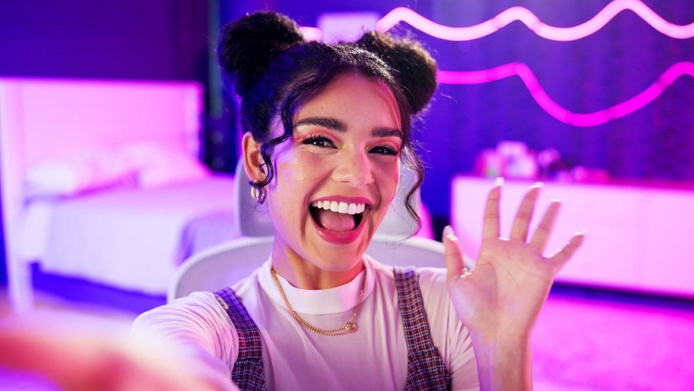 Entuzijastična djevojka