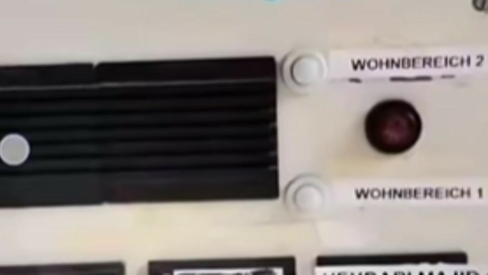 Zvono ispred zgrade u Njemačkoj