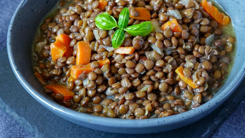 Pikantna leća s mrkvom