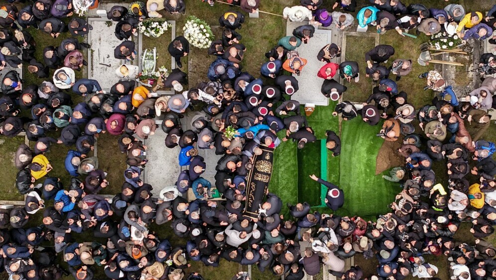 Pogled iz zraka na groblje Bare - 1