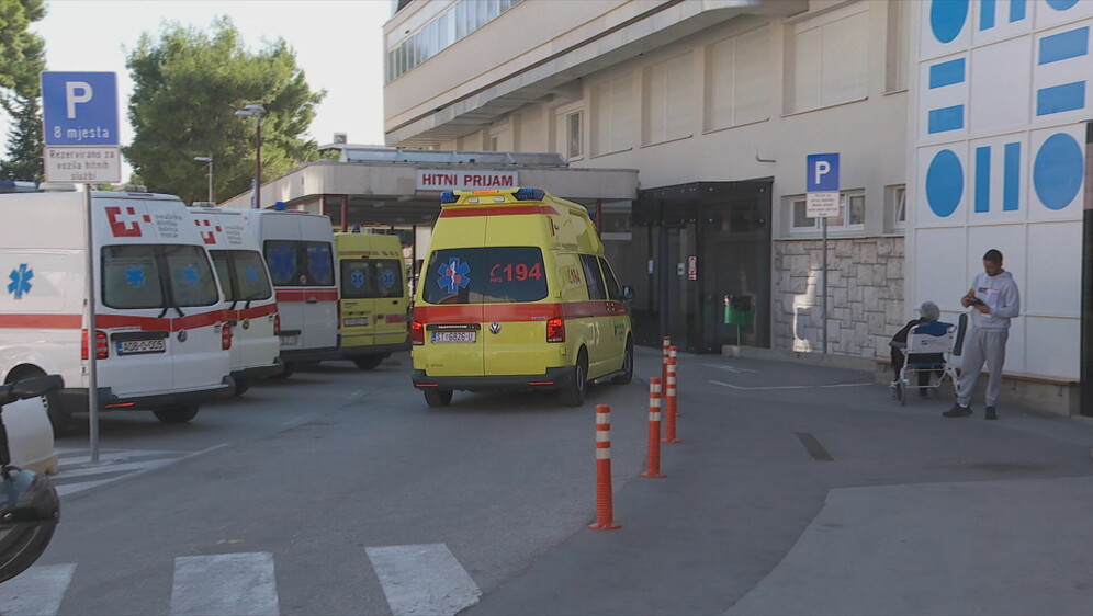 Trovanje na bazenima na Poljudu - 1