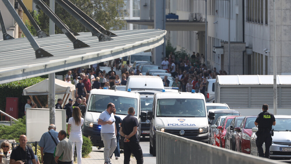 KBC Zagreb bio je meta napada. Ilustracija