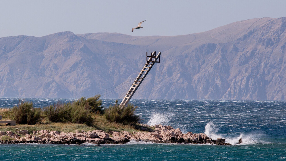 Bura u Velebitskom kanalu, ilustracija
