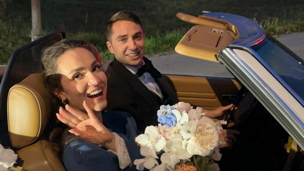 Jan Gelo sa suprugom