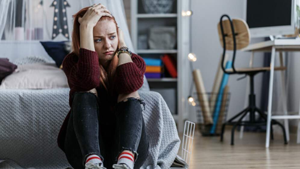 Zabrinuta žena, ilustracija