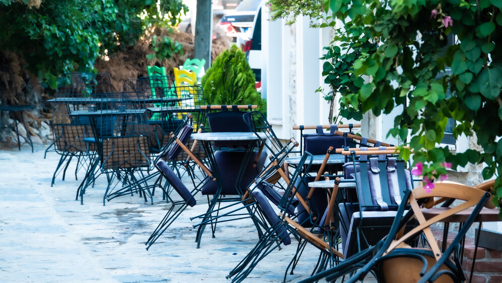 Ilustracija; Terasa restorana