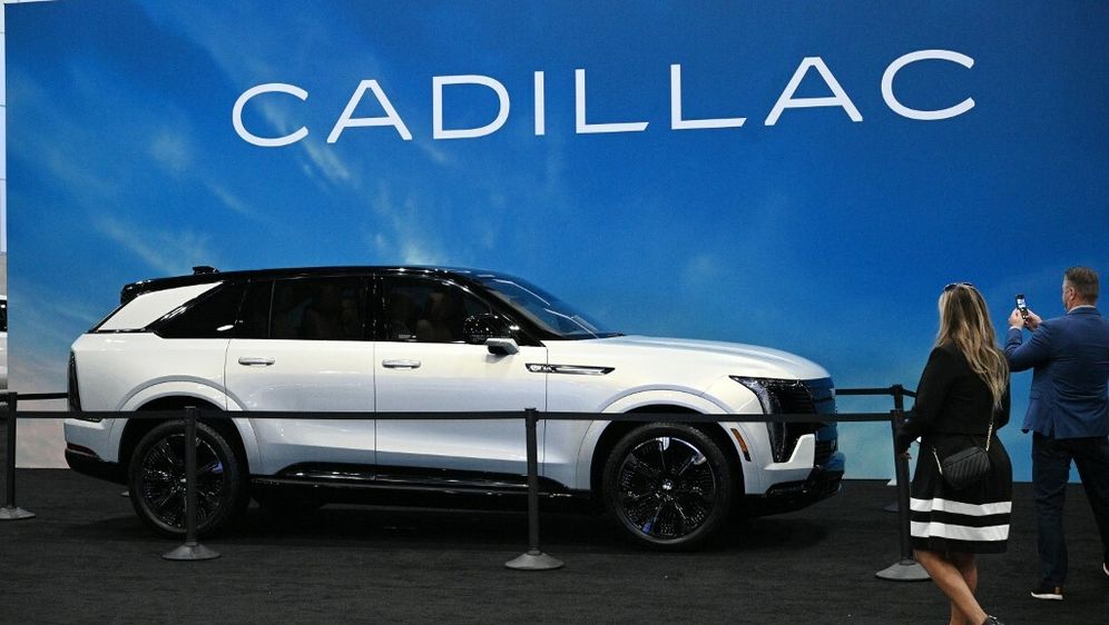 Cadillac Escalade IQ