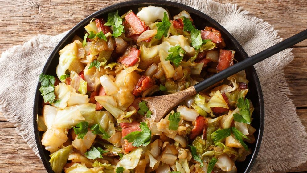 Pirjani kupus sa slaninom