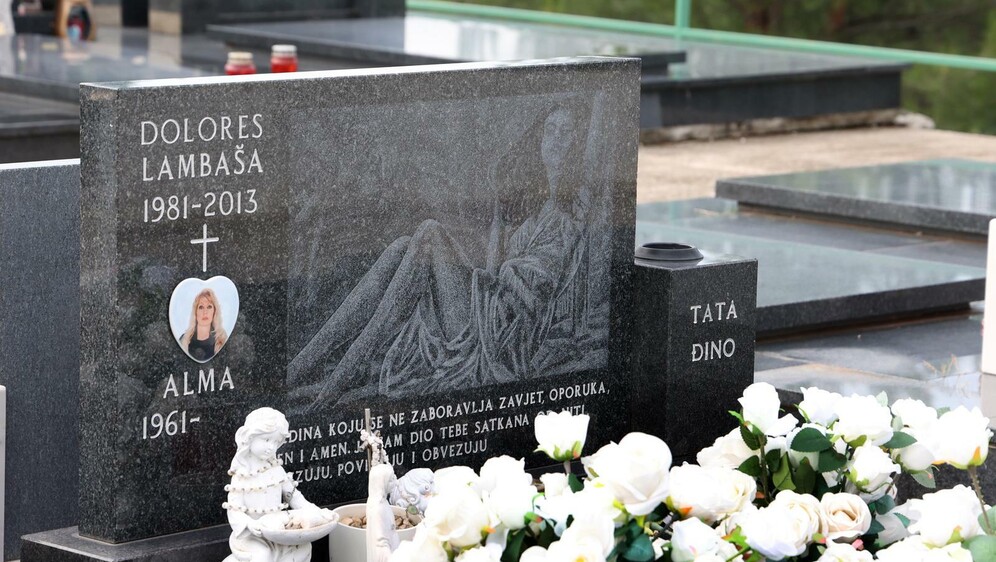 Grob Dolores Lambaše - 1