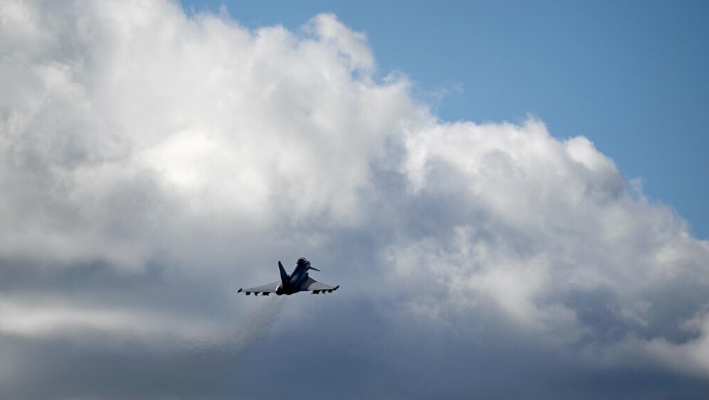 Vojni zrakoplov, ilustracija