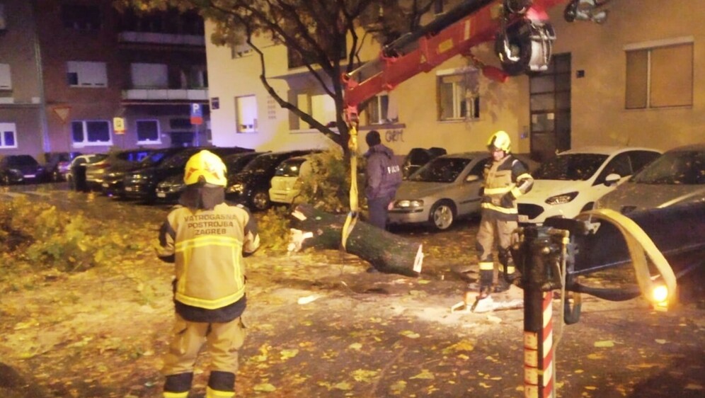 Vatrogasci na intervenciji u Zagrebu