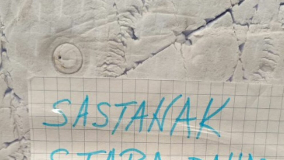 Urnebesna pogreška u obavijesti stanarima