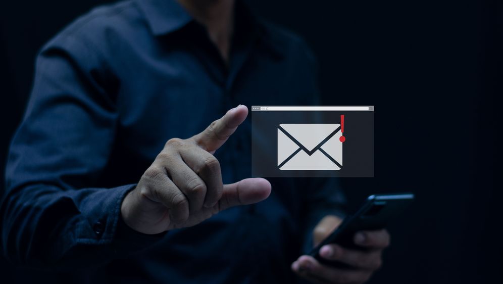 Kompromitirani e-mail, ilustracija