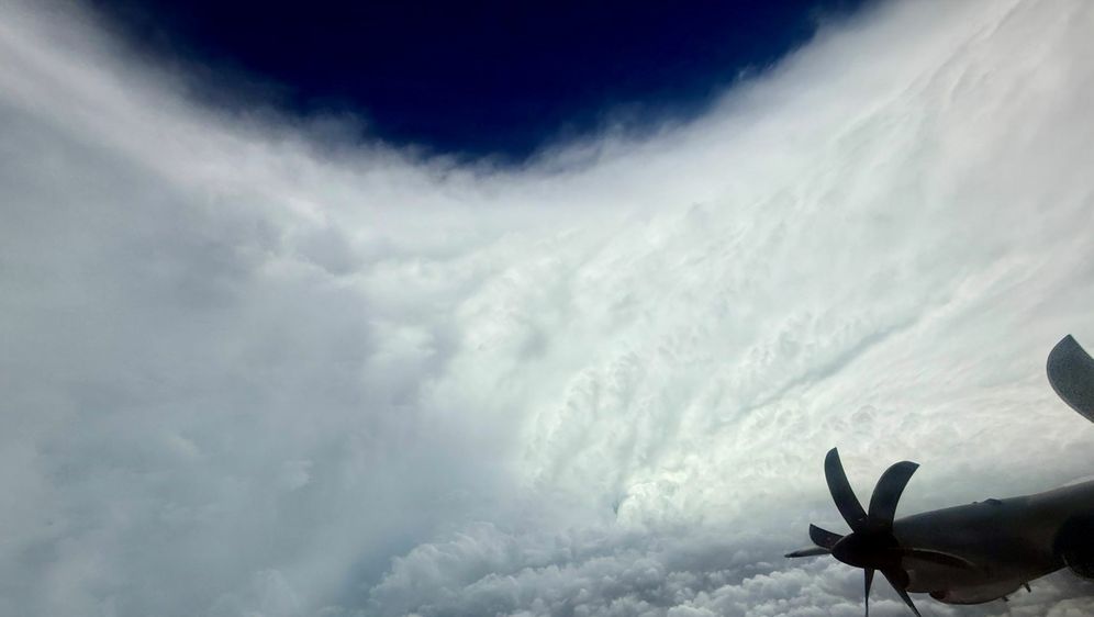 Središte uragana Melissa - 11