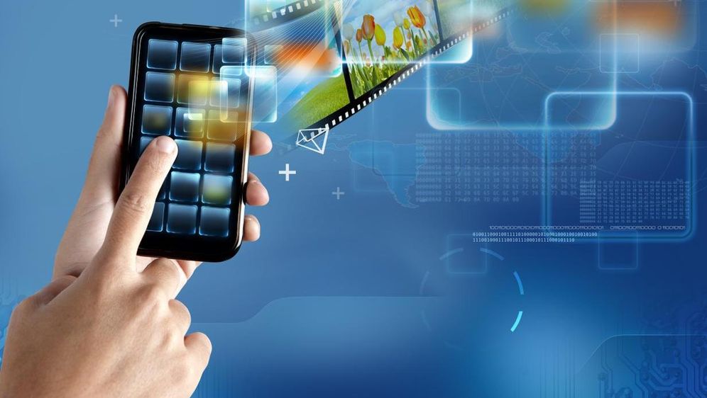 Kako se razvijala i što nam u budućnosti donosi mobilna tehnologija [INFOGRAFIKA]