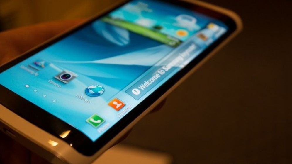 U listopadu stiže Samsungov smartphone sa zaobljenim zaslonom