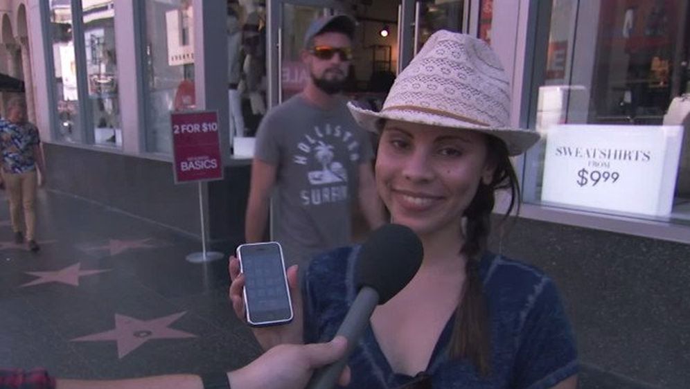 'Potpuno moderan': Pogledajte reakciju ljudi kojima su podvalili iPhone iz 2007. godine