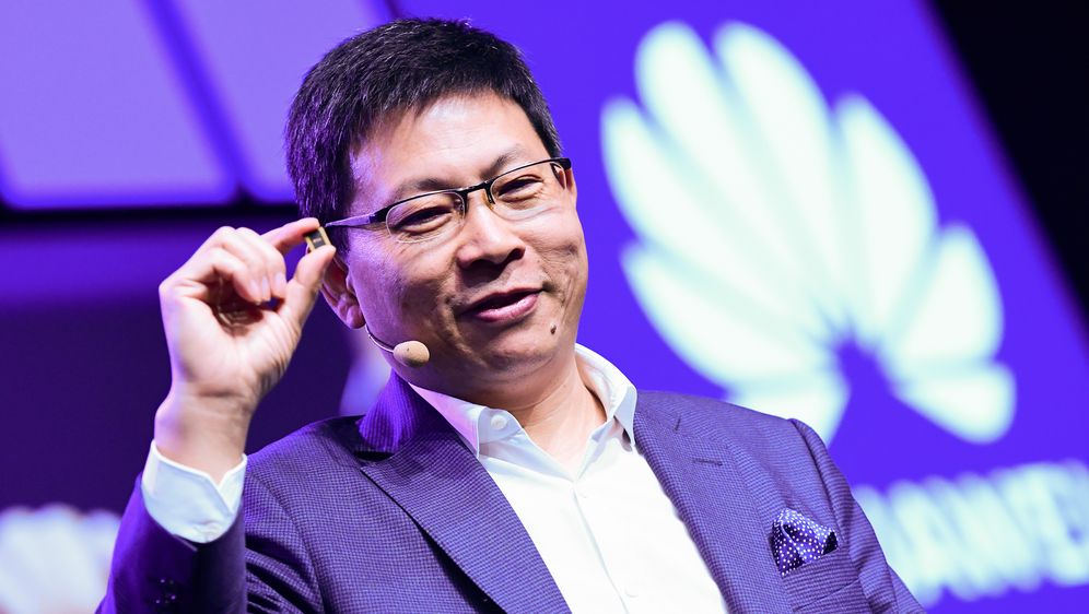 Richard Yu s Kirin 980 čipom (Foto: Messe Berlin)