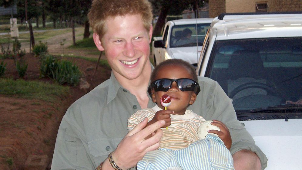 Princ Harry u Africi 2005. godine