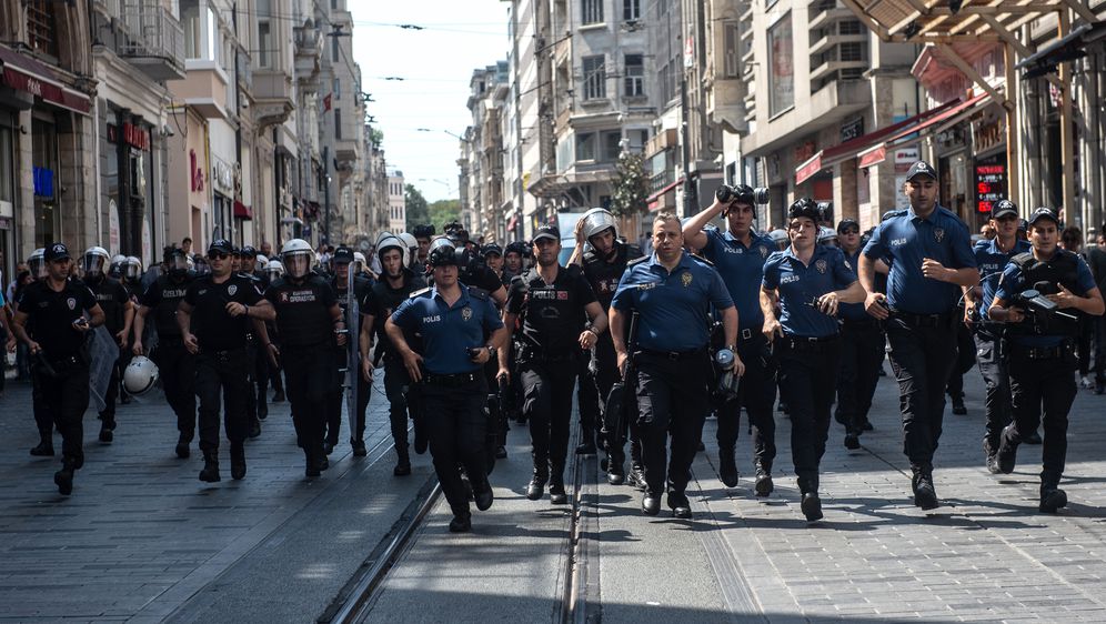 Policija u Turskoj (Foto: AFP)
