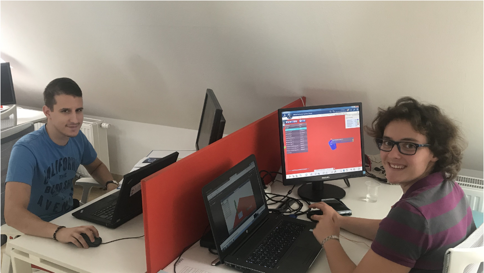 Studenti na praksi (Foto: Cadcam)