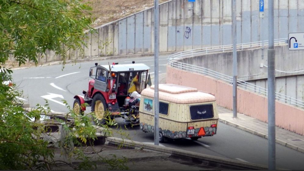 Turist na traktoru (Foto: S.S.)