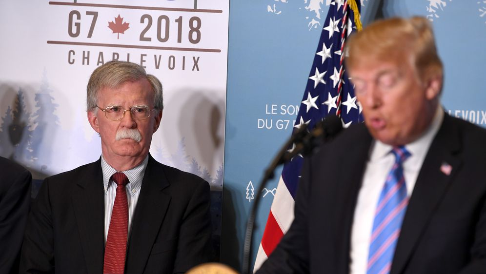 John Bolton i Donald Trump (Foto: AFP)