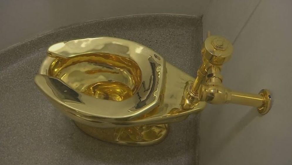 Ukradeni zlatni WC (Foto: Dnevnik.hr) - 1