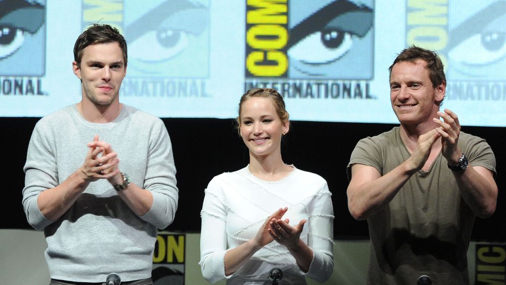 Jennifer Lawrence i Nicholas Hoult (Foto: AFP)