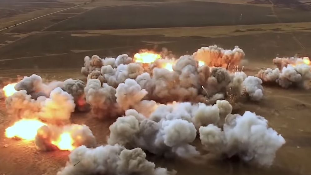 Eksplozije tijekom vojne vježbe Centar-2019 (Screenshot: Zvezda TV/YouTube)