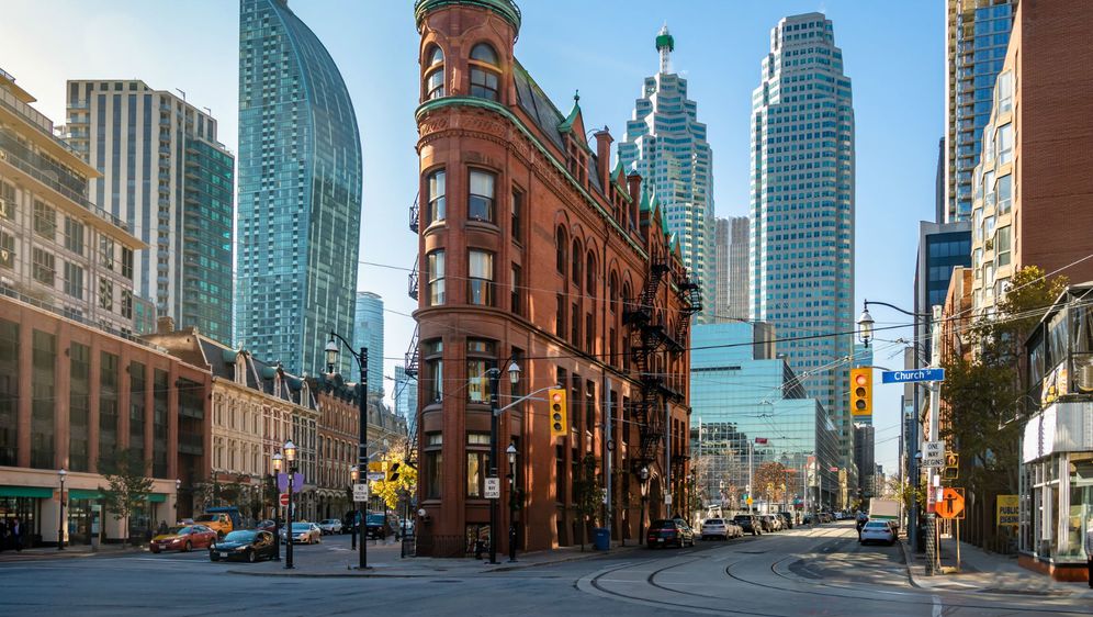 Toronto - 4