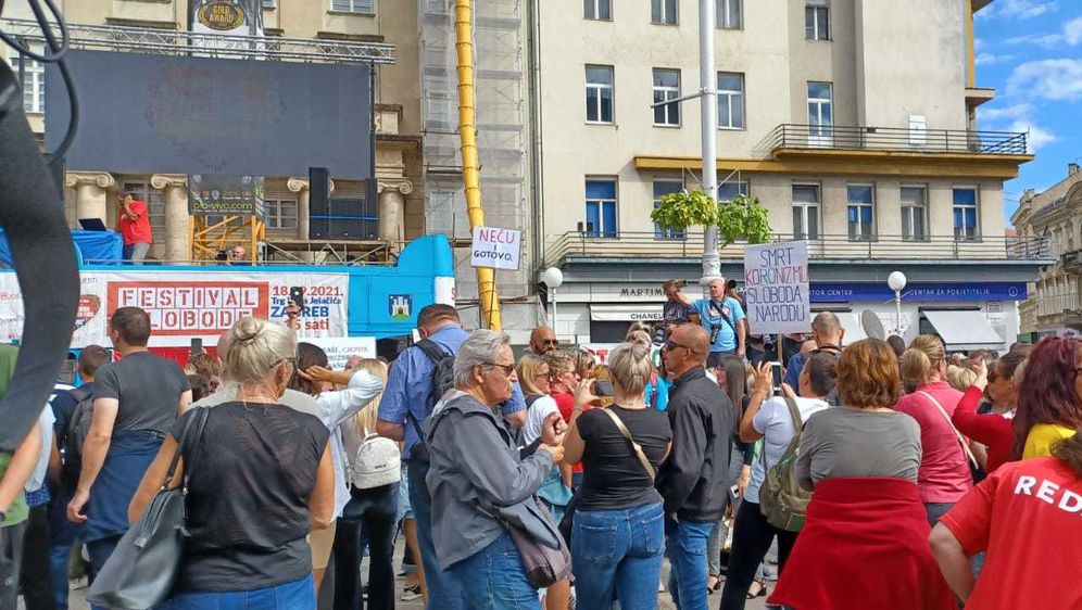 Prosvjed protiv mjera u Zagrebu - 6