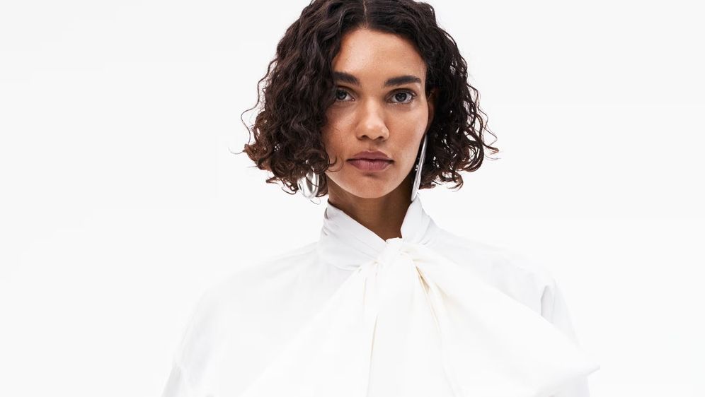 Košulja s velikom mašnom, 34,99 eura