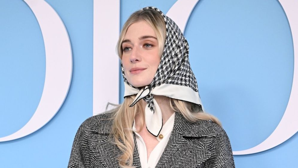 Elizabeth Debicki na reviji modne kuće Dior