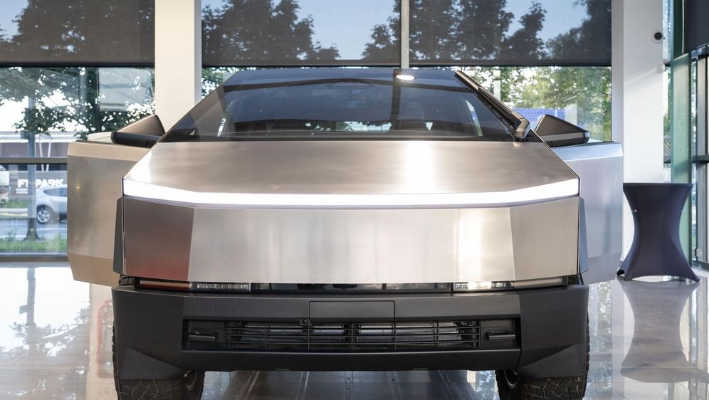 Tesla Cybertruck u Zagrebu - 2